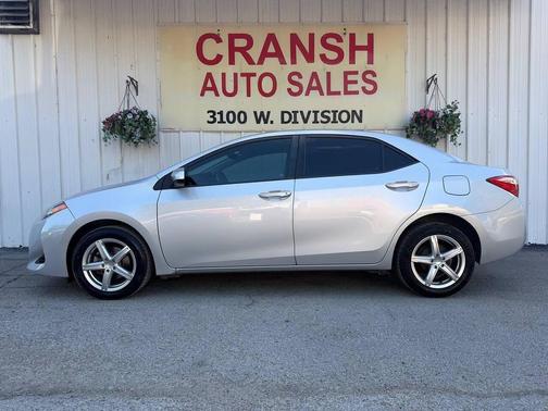 Classic Silver Metallic 2017 Toyota Corolla LE