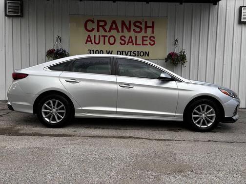 2018 Hyundai SONATA SE
