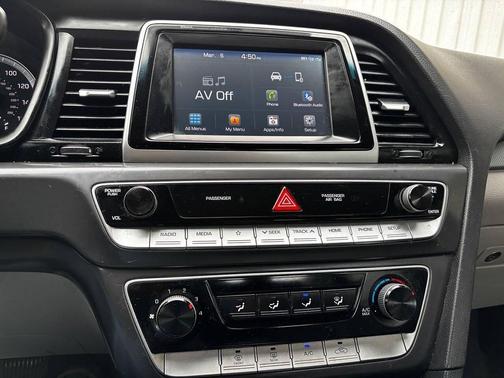 2018 Hyundai SONATA SE