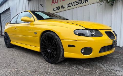 Yellow Jacket 2004 Pontiac GTO Base 2dr Coupe