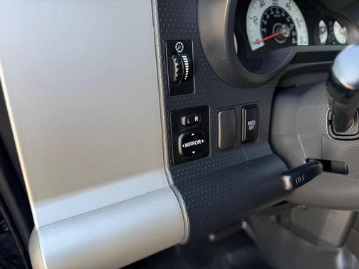 2011 Toyota FJ Cruiser Base