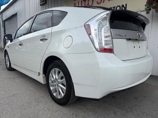Super White 2012 Toyota Prius Plug-in Base