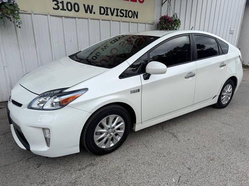 Super White 2012 Toyota Prius Plug-in Base