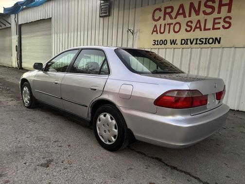 1999 Honda Accord LX 4dr Sedan