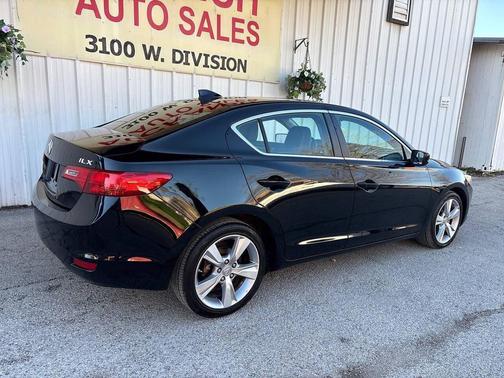 2013 Acura ILX 2.0L w/Premium Package