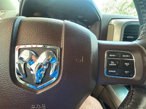 Bright White Clearcoat 2018 RAM 1500 Lone Star