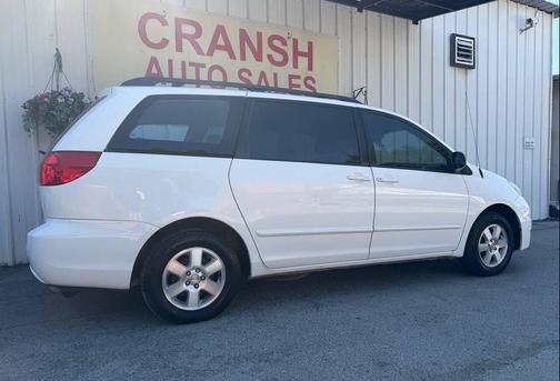 Natural White 2006 Toyota Sienna CE