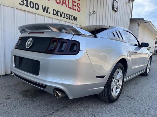 2014 Ford Mustang V6