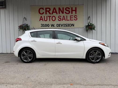 Snow White Pearl 2016 Kia Forte EX