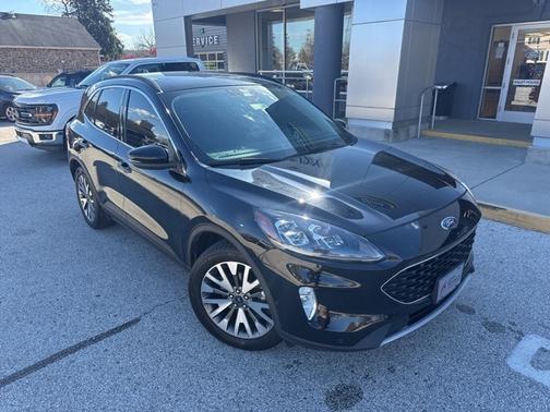 2020 Ford Escape TITANIUM
