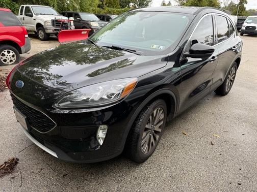 2020 Ford Escape TITANIUM