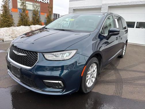 Fathom Blue Pearlcoat 2023 Chrysler Pacifica TOURING L