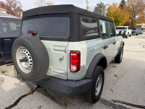 2022 Ford Bronco BASE