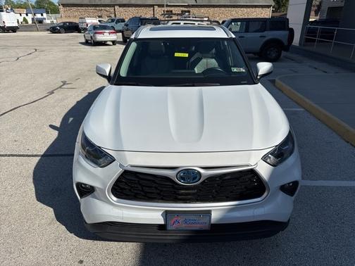 2022 Toyota Highlander BRONZE EDITION