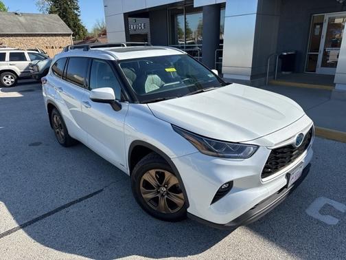 2022 Toyota Highlander BRONZE EDITION