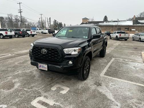 2022 Toyota Tacoma SR