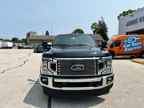 2022 Ford F-350 LARIAT SUPER DUTY