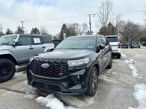 2025 Ford Explorer ST