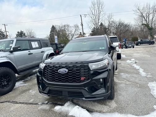 2025 Ford Explorer ST