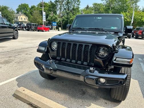 2023 Jeep Gladiator OVERLAND