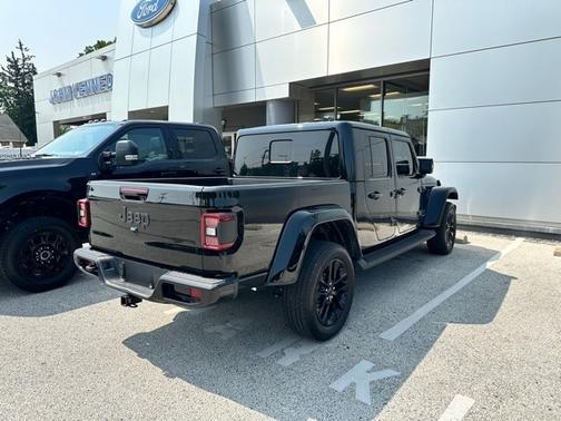 2023 Jeep Gladiator OVERLAND