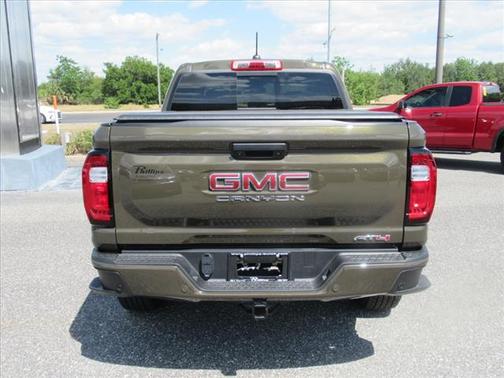2023 GMC Canyon Base