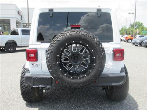 2024 Jeep Wrangler 4-Door Sahara 4x4