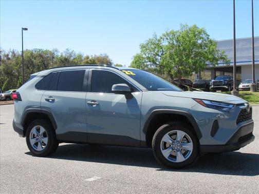 2022 Toyota RAV4 XLE
