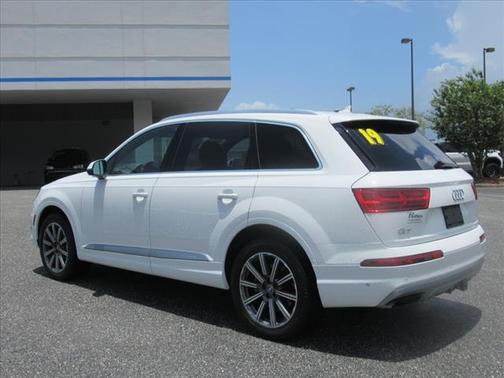 2019 Audi Q7 55 Prestige