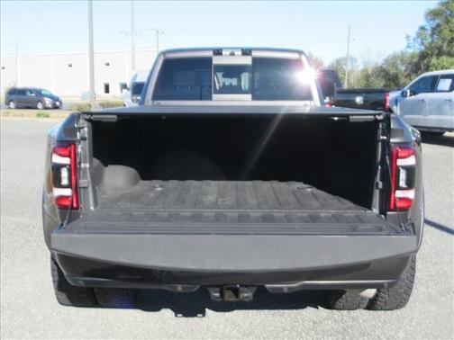 2024 RAM 3500 Limited Crew Cab 4x4 8' Box