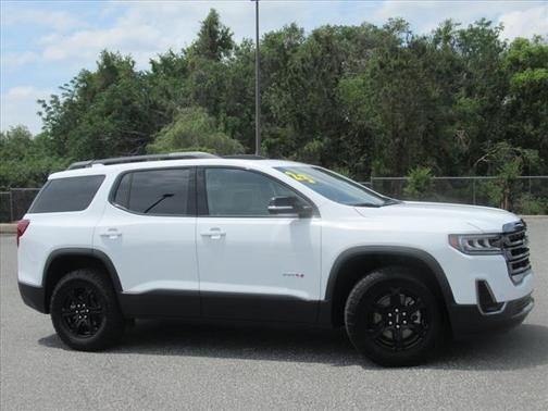 2023 GMC Acadia AWD AT4