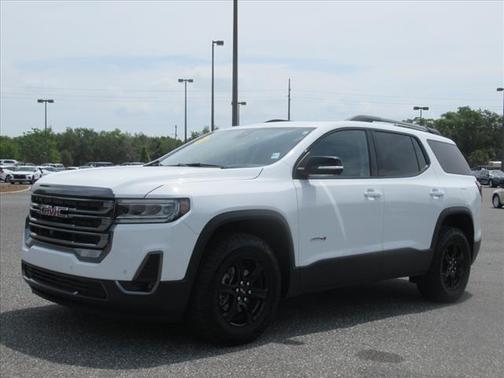 2023 GMC Acadia AWD AT4