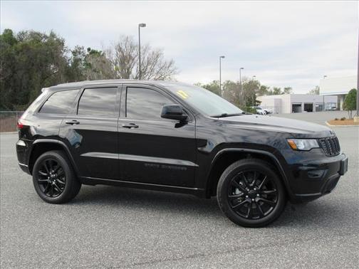 2017 Jeep Grand Cherokee Altitude