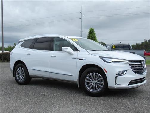 2023 Buick Enclave Essence FWD