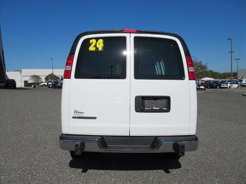 2024 Chevrolet Express 2500 RWD 2500 Regular Wheelbase WT