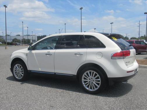 2013 Lincoln MKX Base
