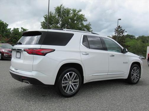 2023 Chevrolet Traverse High Country