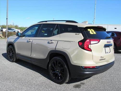 2023 GMC Terrain SLT