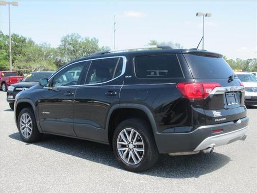 2017 GMC Acadia SLE-2