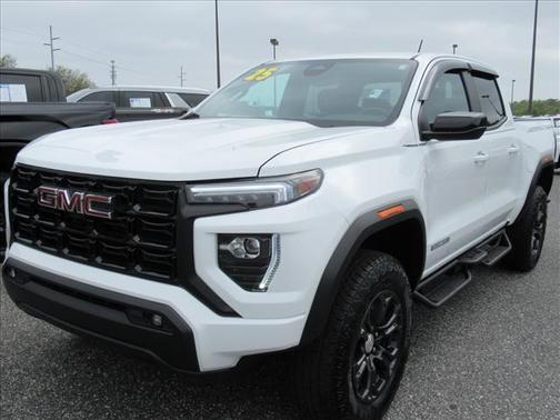 Summit White 2024 GMC Canyon Elevation