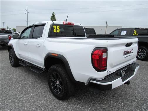 Summit White 2024 GMC Canyon Elevation