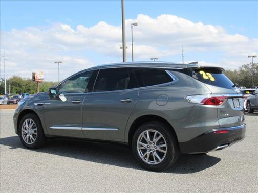 2023 Buick Enclave Essence FWD
