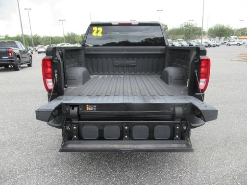 Onyx Black 2022 GMC Sierra 1500 Elevation