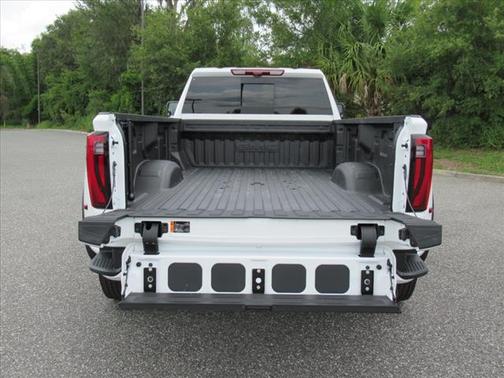 2025 GMC Sierra 3500 Denali