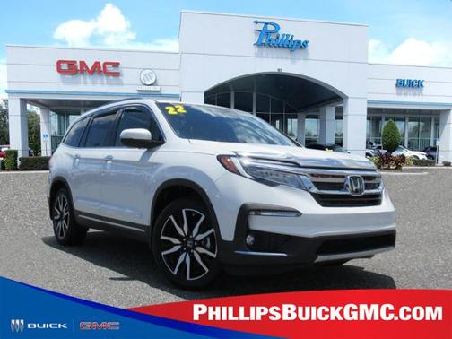 2022 Honda Pilot Touring 8-Passenger