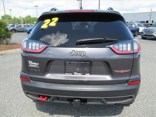 Granite Crystal Metallic Clearcoat 2022 Jeep Cherokee Trailhawk