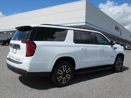 2024 GMC Yukon XL 4WD AT4