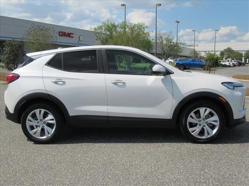 White Frost Tricoat 2024 Buick Encore GX Preferred