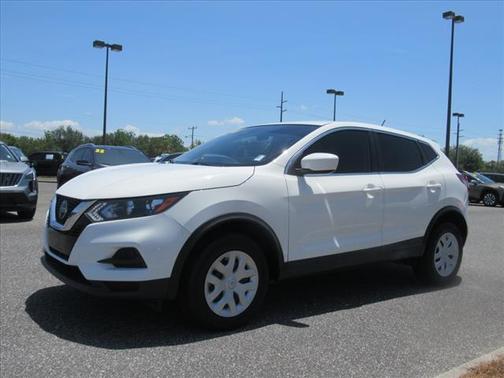 2020 Nissan Rogue Sport S