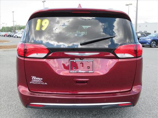 2019 Chrysler Pacifica Touring-L Plus